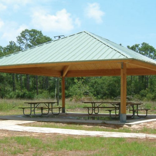 View Square – Four Sided, Hip Roof, Wood Truss Shelter