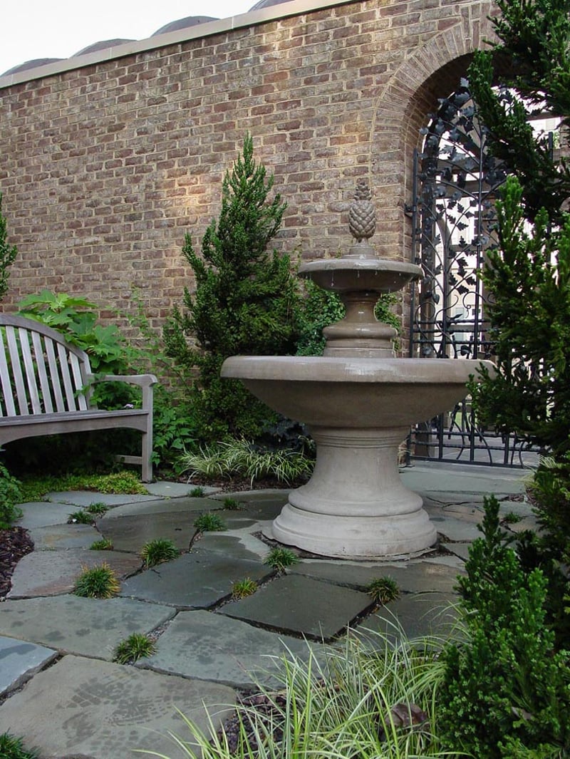 Private Estate Fountain Feature preview 3