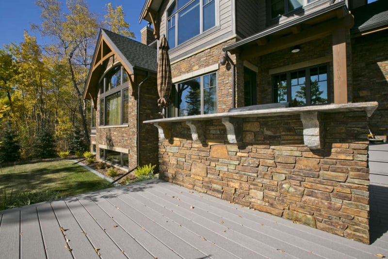 Lake Front Home in Alberta preview 4