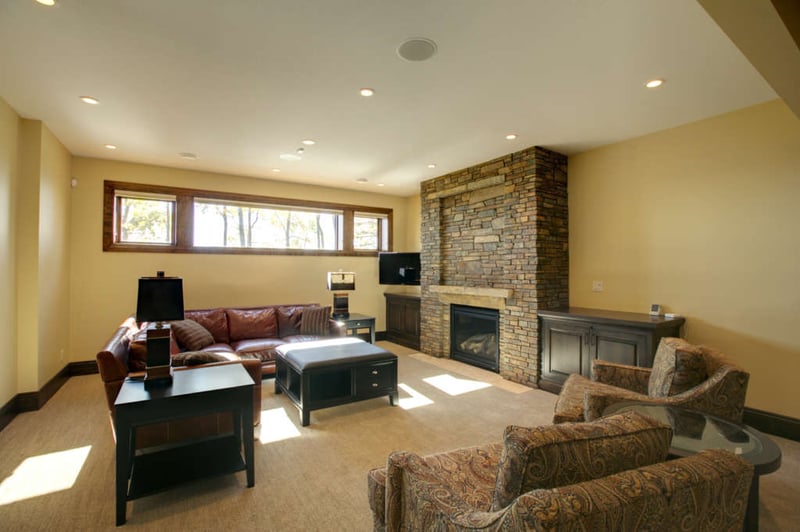 Lake Front Home in Alberta preview 6