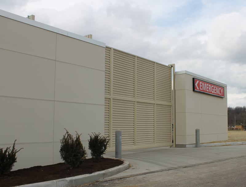 Series 6000 Cantilever Gate