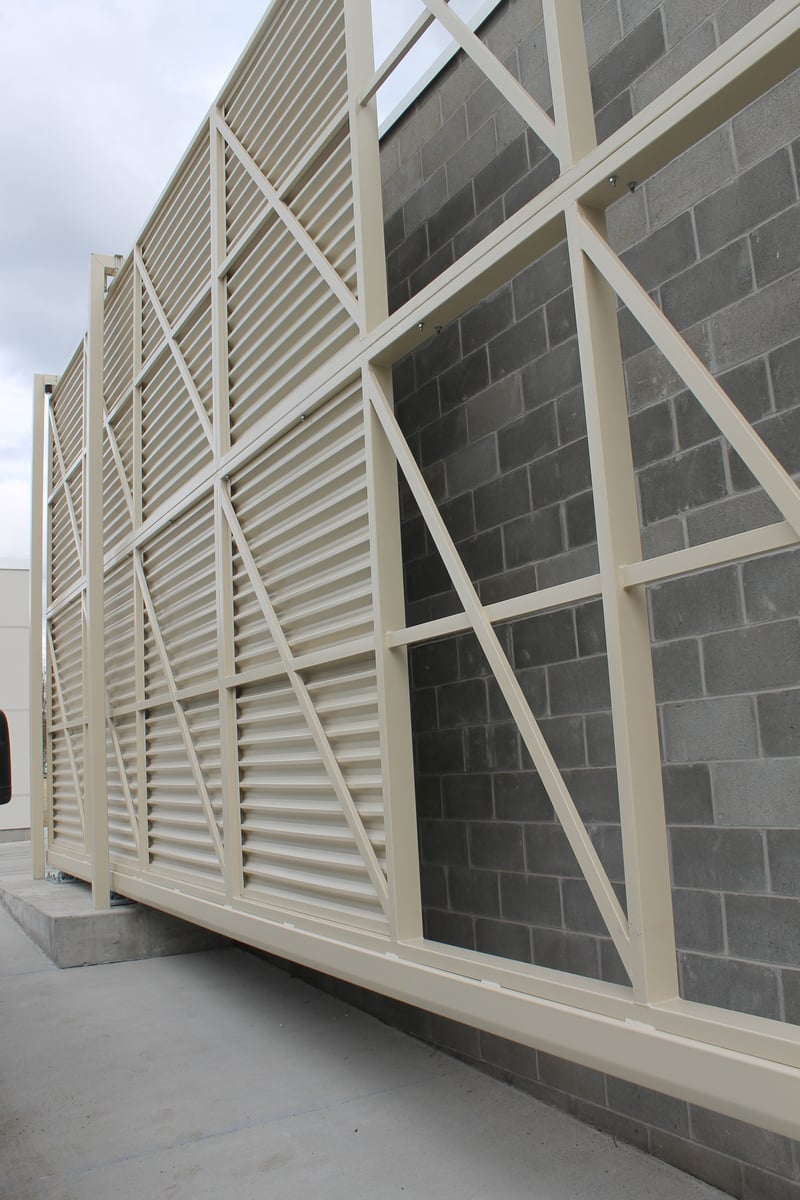 Series 6000 Cantilever Gate preview 2
