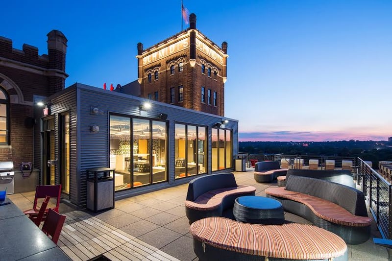 Schmidt Artist Apartments Rooftop Deck preview 2