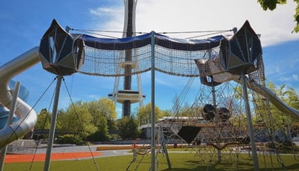 Sky Walk Playground Wows Kids & Parents