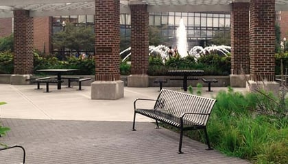 Dede Plaza