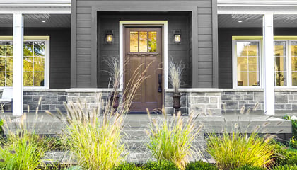 Celect 7" Clapboard and Shake in Wrought Iron and Trim in Frost