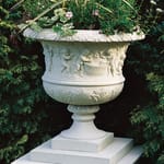 View Jubilee Urn (A440)