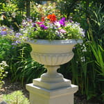 View Clarence Urn (A215)