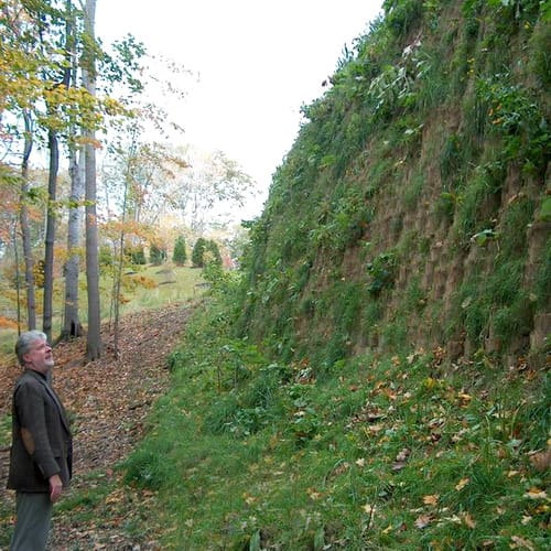 Geoweb® Retaining Walls/Earth Retention System