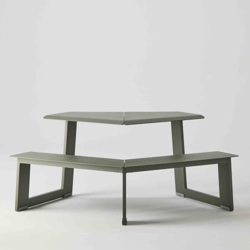 Take-Out Double Wedge Table