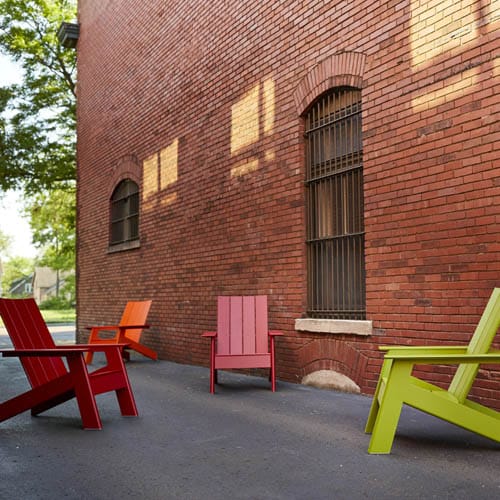 Americana Lounge Chair preview 1