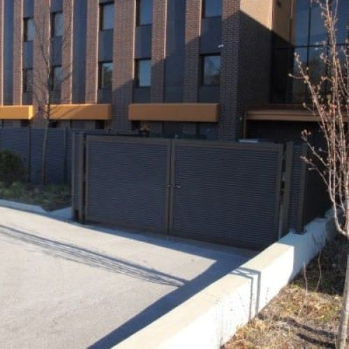 Titan Design Fixed Louver Aluminum Fence System preview 1