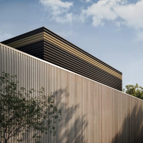 Envisor® Z-Fin Louvered Rooftop and Ground Equipment Screens 