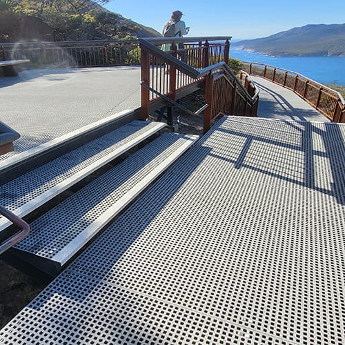 “SpanTrak” Fiberglass (FRP) Grating Panels preview 4