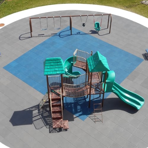 Interlocking Rubber Tile Surfacing