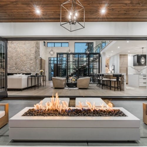 Linea 72 Concrete Fire Table 