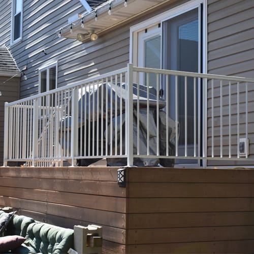 Series 6E Economy Picket Railing preview 3