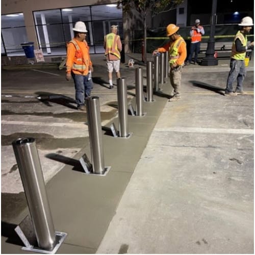 RhinoGuard® 35-30 Lift Assist Bollard preview 1