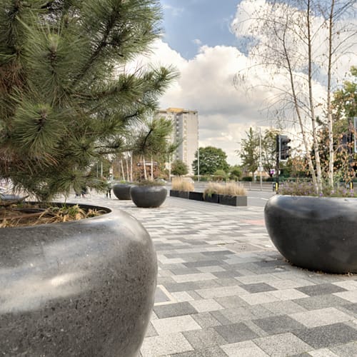 GIOVE 75-50 Precious Stone Crash Rated Planter preview 1