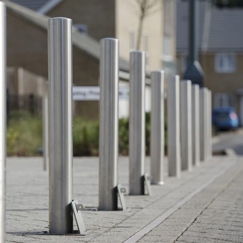 RS001 & RB150 114 x 1000 Bollard preview 3