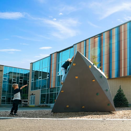 Urban Boulder: Base