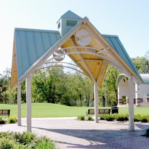 Crossing – Square Shelter With Intersecting Gable Roofs