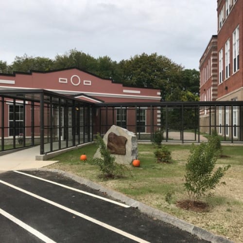 Entrance Vestibules Shelter preview 1