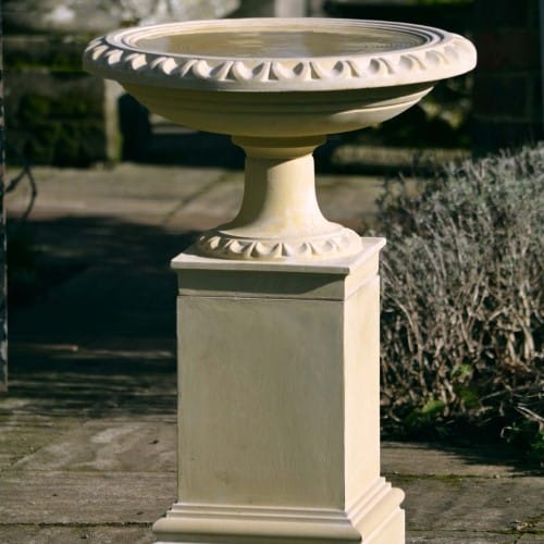 Regency Bird Bath and Pedestal (HC500) preview 1
