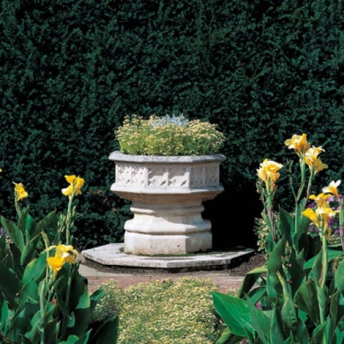 Gothic Jardiniere (A340) on Upper Base (A350) & Lower Base (A360) preview 1
