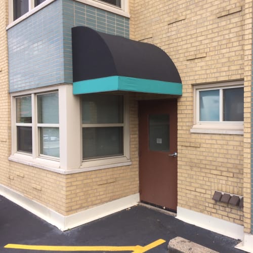Quarter Round Fabric Awning preview 3