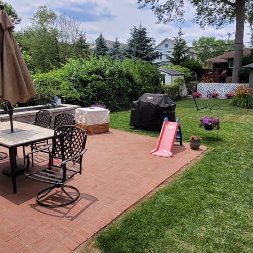 Beveled Edge Clay Pavers - English Edge Red preview 6