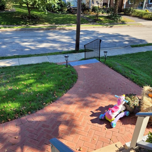 Beveled Edge Clay Pavers - English Edge Red preview 8