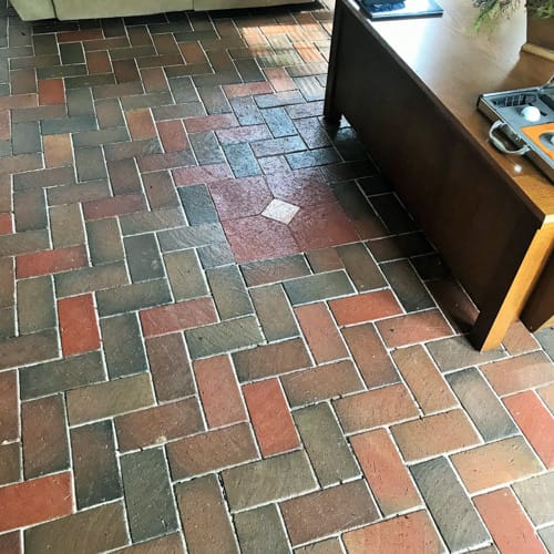 Beveled Edge Clay Pavers - English Edge Autumn preview 4