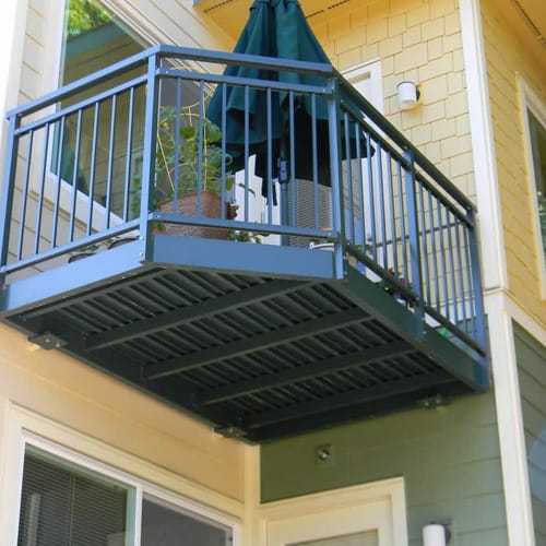 Balconies & Juliets