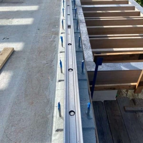 NB1CB2 - Glass Rail Curb Mount preview 2