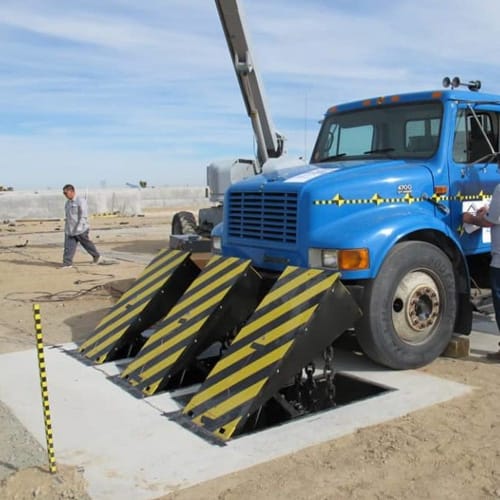 HD2055(EM) Wedge Barricade – M50/P1 Crash Rated Barrier preview 1