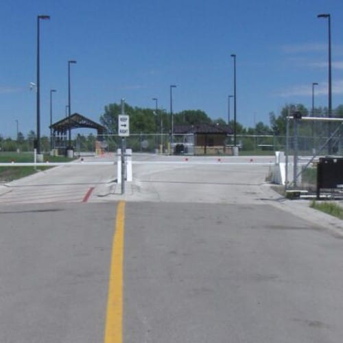 DSC7000(H) K12 Crash-Rated Beam-Style Barricades for Wide Roads preview 2