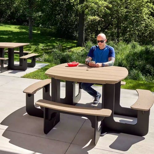 Mason Picnic Table preview 1