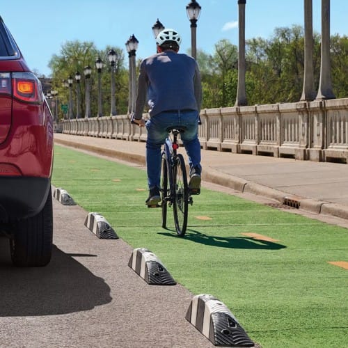 5'' High Bike Lane Delineators preview 2