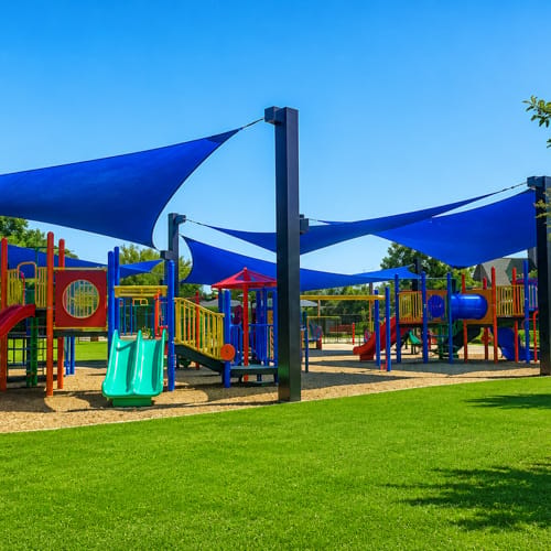 Hypar Sail Shade 20'x30' preview 1