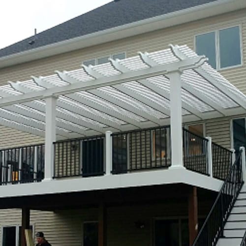 20' x 20' Traditional Attached Vinyl Pergola preview 5