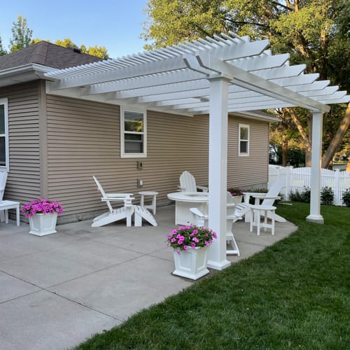16' x 20' Traditional Attached Vinyl Pergola preview 10