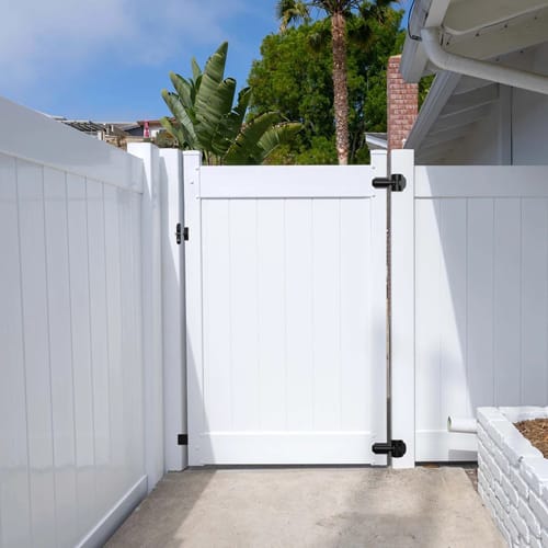 CAD Drawings Catalyst™ Fence Solutions Newbury with TimberGrain Technology Gates
