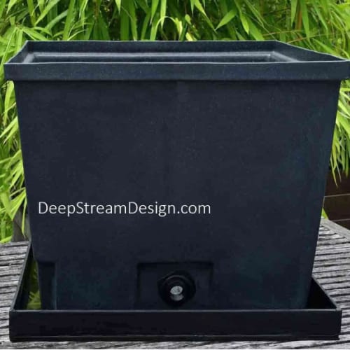 Planter Liners with Advanced Drainage - CADdetails