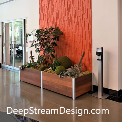 Mariner Commercial Planter and Liners - CADdetails