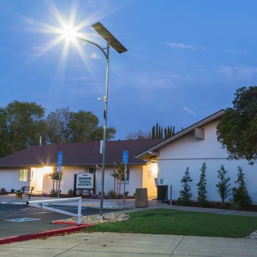 CAD Drawings SELS - Smart Era Lighting Systems Solar Street Lighting System: STL PRO Series